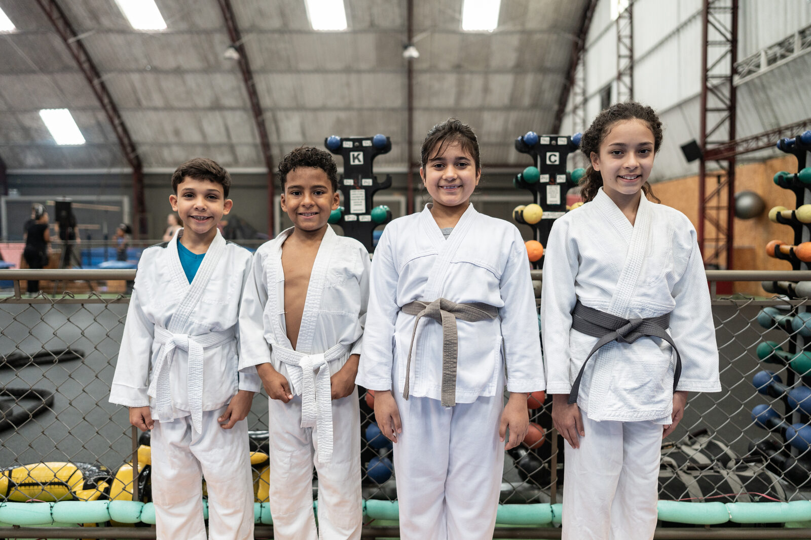 Família praticando atividades esportivas na Kainágua